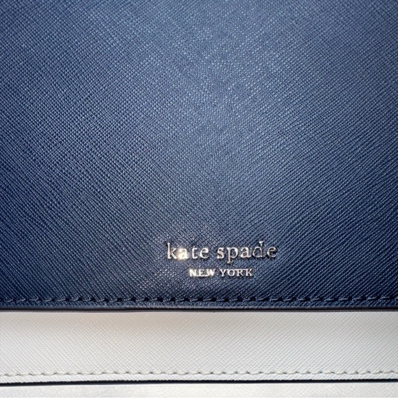 Kate Spade Navy & Green Crossbody | J183 | Gold Chain Strap | Like New - Picture 2 of 14